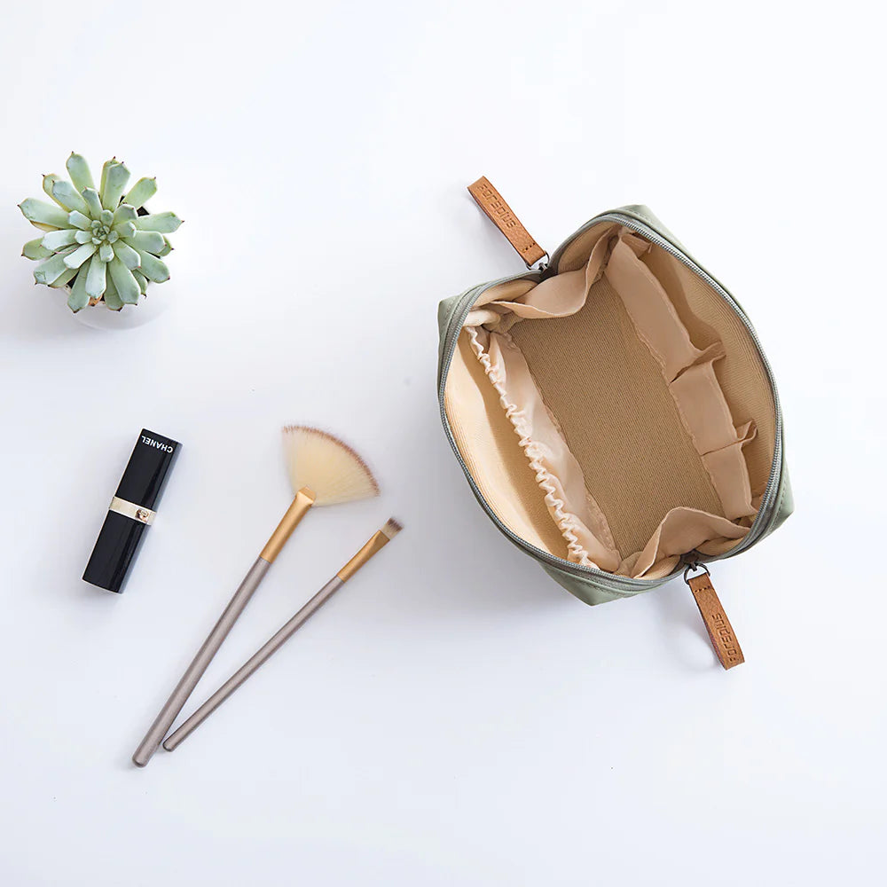 Faye Toilettas – compact & waterdicht voor onderweg